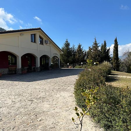 Agriturismo Serra Moneta Санто-Стефано Экстерьер фото